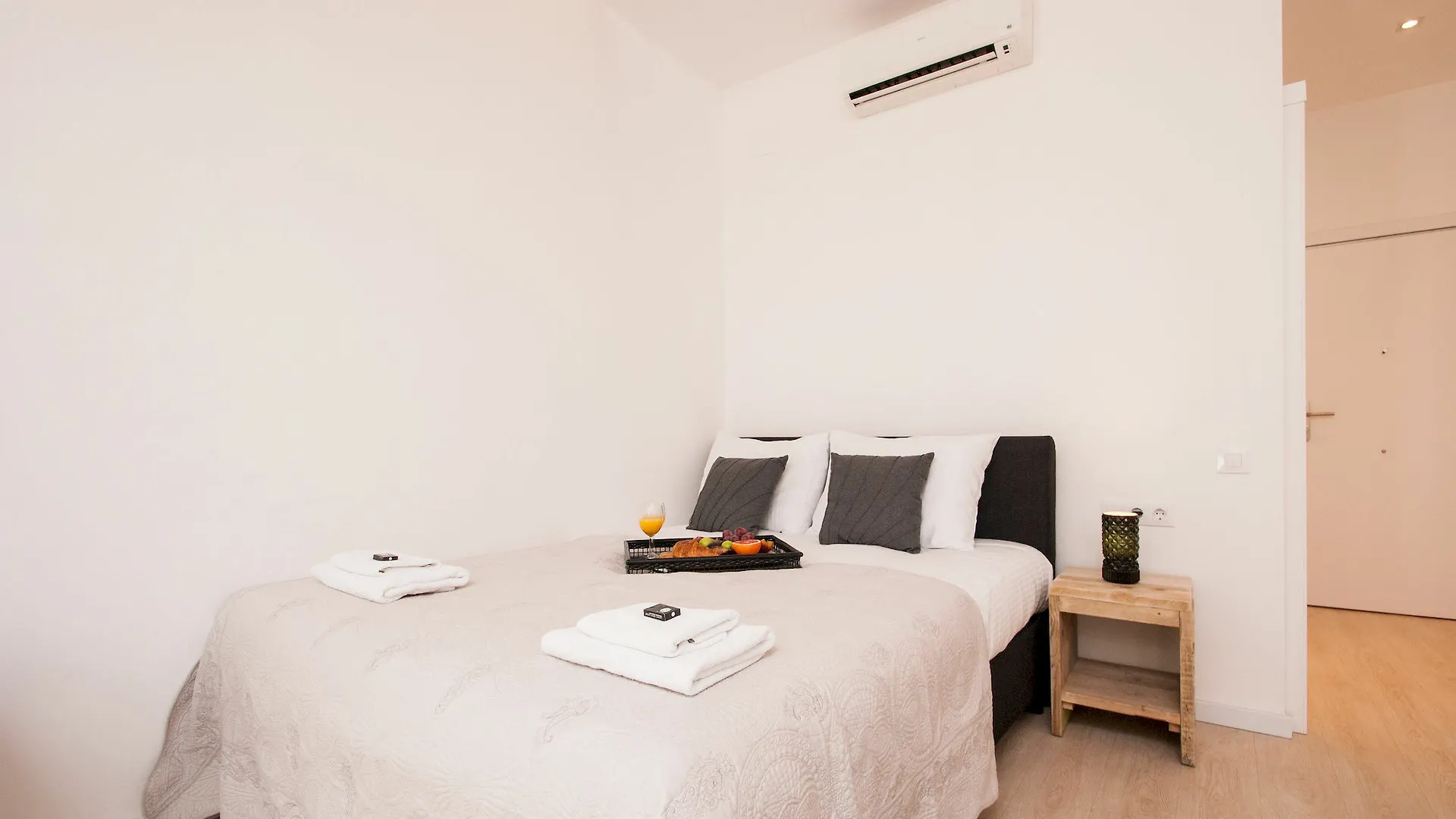 Short Stay Group Gracia Serviced Apartments Barcelona